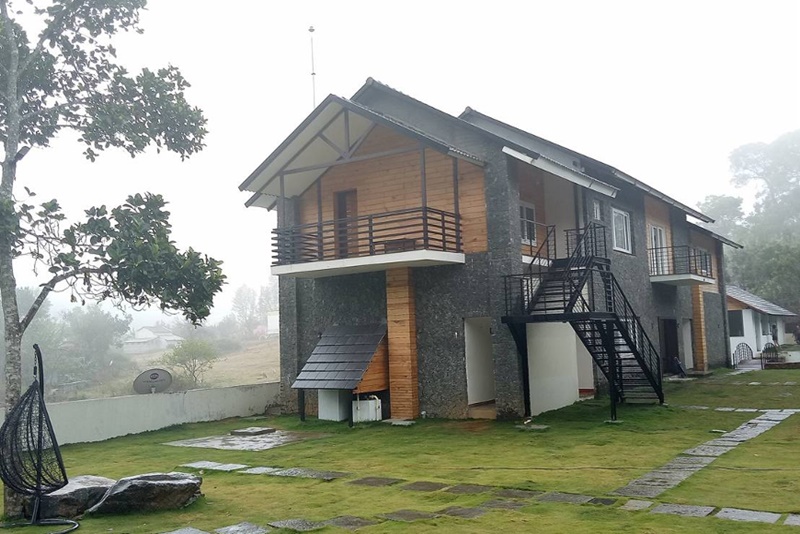golden lake view resort yercaud , yercaud cottags