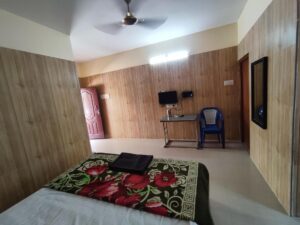 golden lake view resort yercaud , yercaud cottags